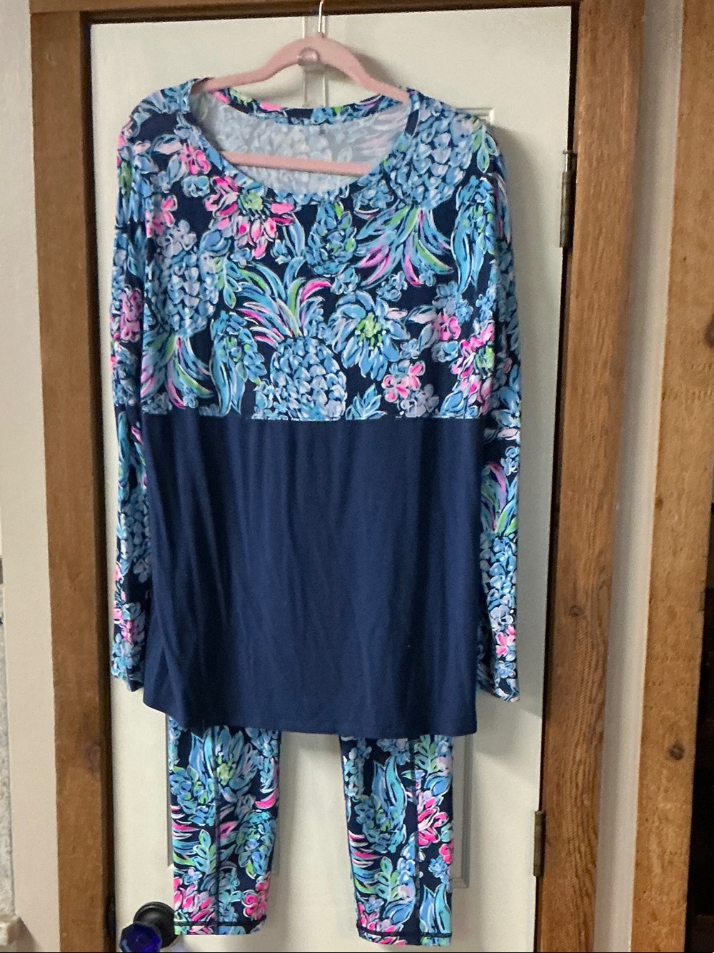 Lilly Pulitzer Navy and Multicolor Floral Top and Leggings Set
